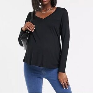 ASOS DESIGN Women’s V Neck long sleeve Maternity nursing top in black size 6